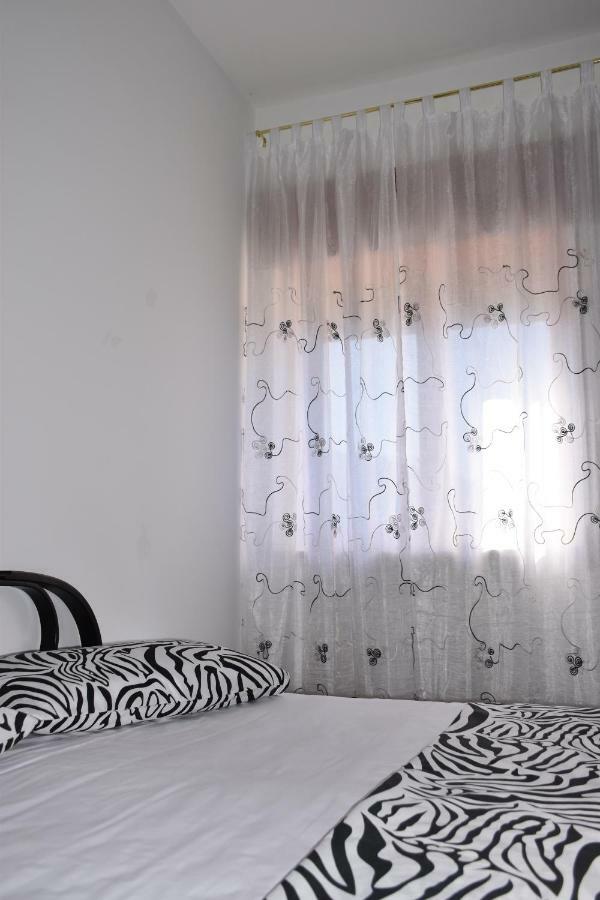De Gregorio Apartment มัสซาลูเบรนเซ ภายนอก รูปภาพ